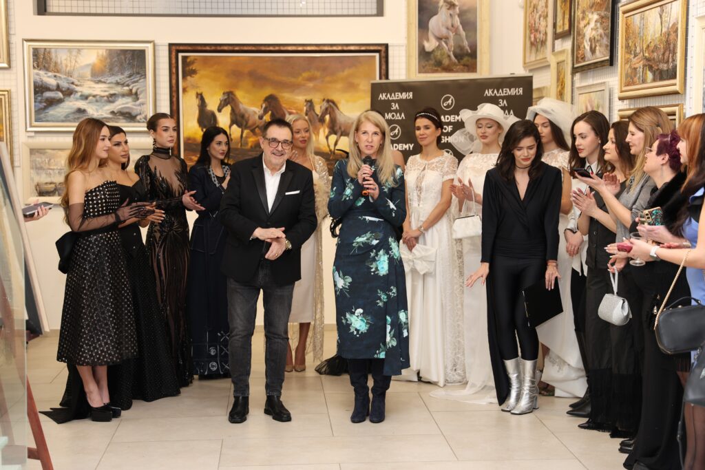 Проф. Любомир Стойков и д-р Росица Рангелова.
Фото: Академия за мода / Петър Станев