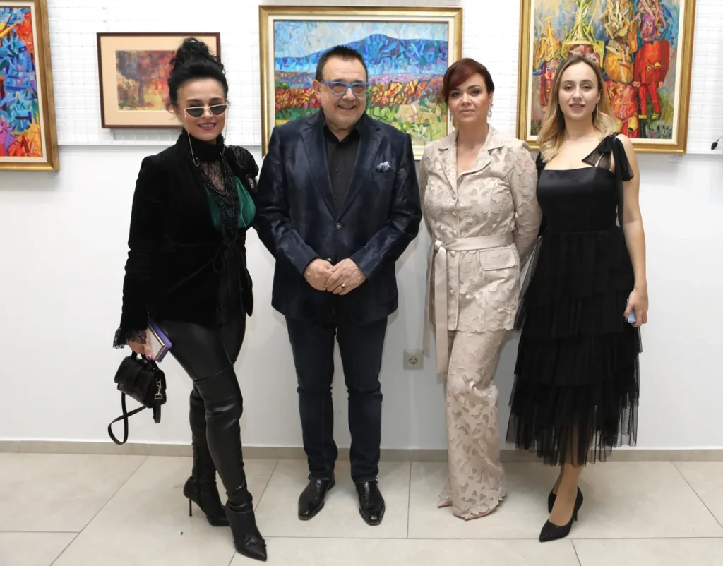 Мила Захариева, проф. Любомир Стойков, Кристина Григорова и Диана Николова.
Фото: Академия за мода / Петър Станев