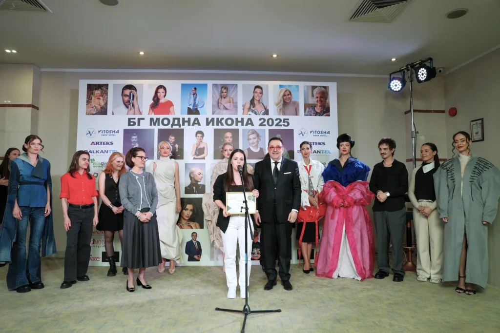 Славомира Кънева – стипендиантка на Академията за мода – социална мисия „Златна игла 2024”.
Фото: Академия за мода / Петър Станев