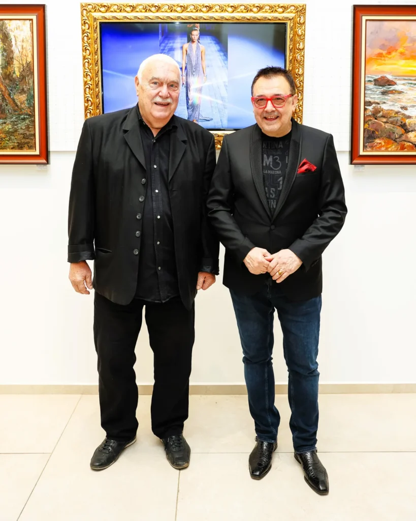 Владимир Венков и проф. Любомир Стойков.
Фото: Академия за мода / Петър Станев