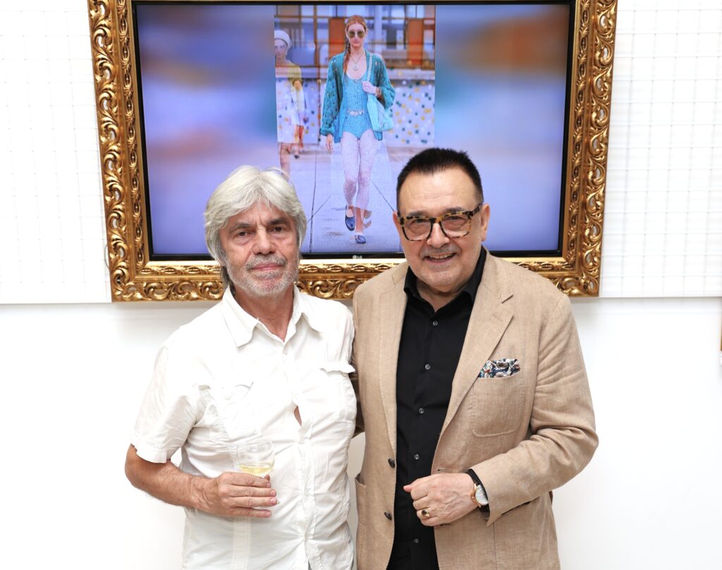 Николай Янакиев и проф. Любомир Стойков.
Фото: Академия за мода / Петър Станев