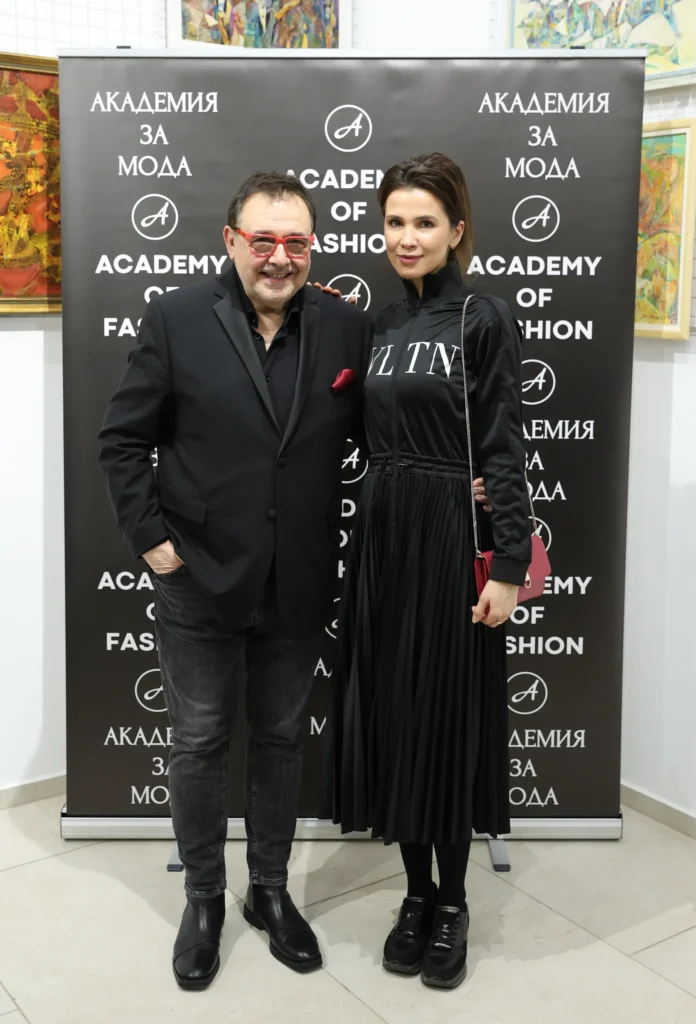 Проф. Любомир Стойков и Елисавета Стоянова-Гарева.
Фото: Академия за мода / Петър Станев