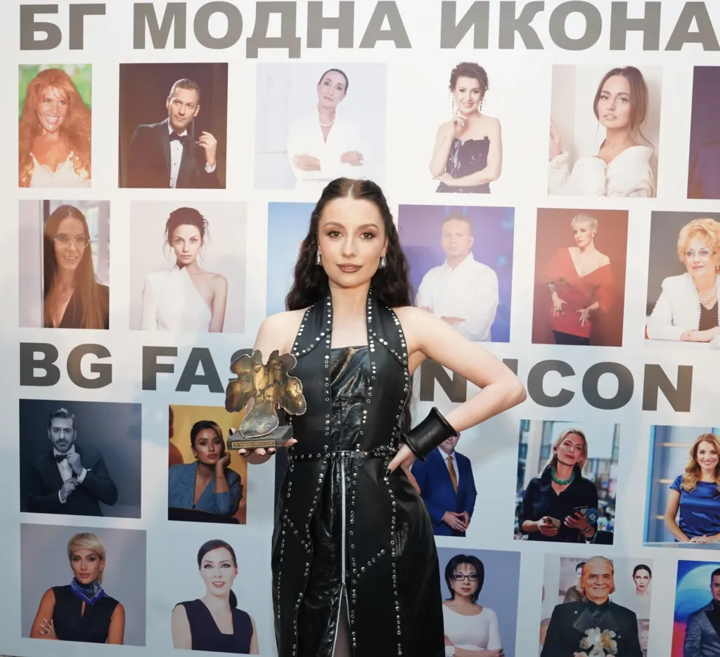 Михаела Маринова – носител на приза „БГ модна икона 2026“ в категория „Музика“.
Фото: Академия за мода / Антон Марков
