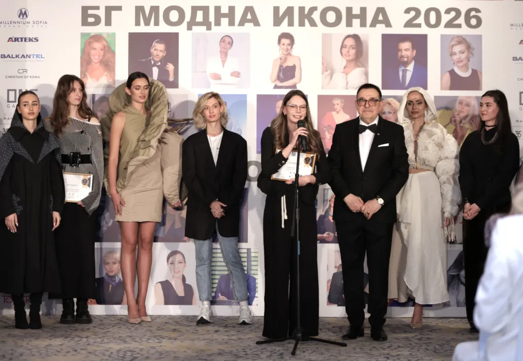 Теодора Пенкова - стипендиантка на Академията за мода – социална мисия „Златна игла 2025”.
Фото: Академия за мода / Петър Станев
