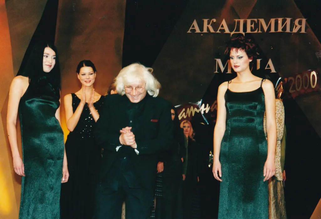 Георги Колев – носител на „Златна игла 2000“. Фото: Иван Василев / Академия за мода.