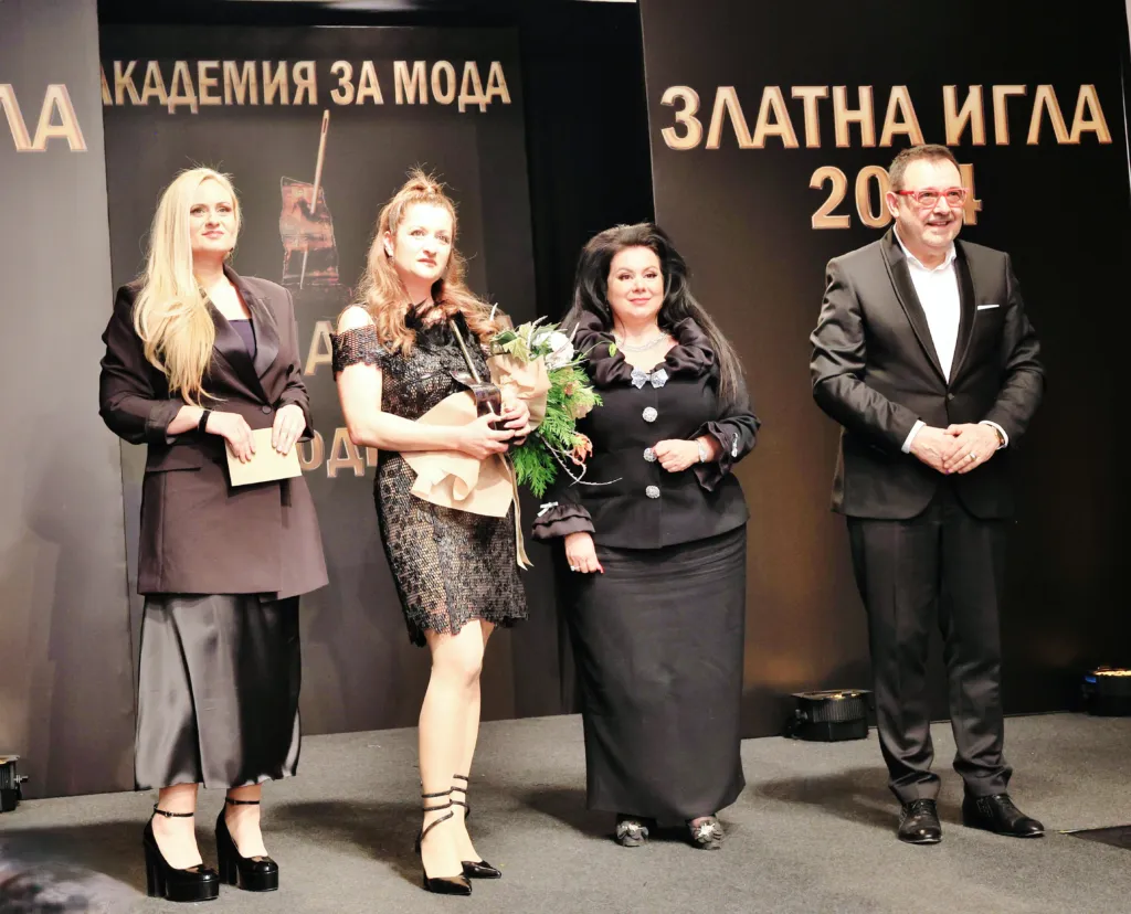 Ивелина Кунчева, Албена Иванова-Деянова, адв. Биляна Тончева и проф. Любомир Стойков.