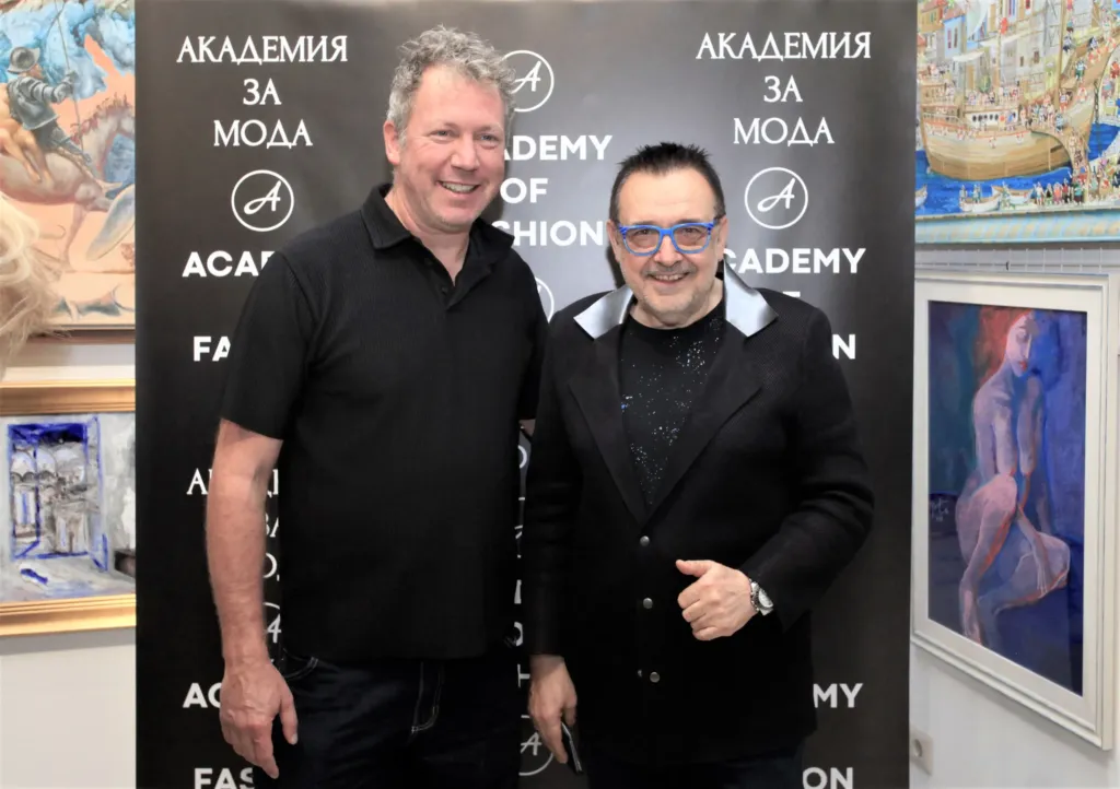 Проф. Любомир Стойков с изпълнителния директор на „Ню Бояна Филм Студиос“ Ярив Лърнър. Фото: © Академия за мода / Вили Николов