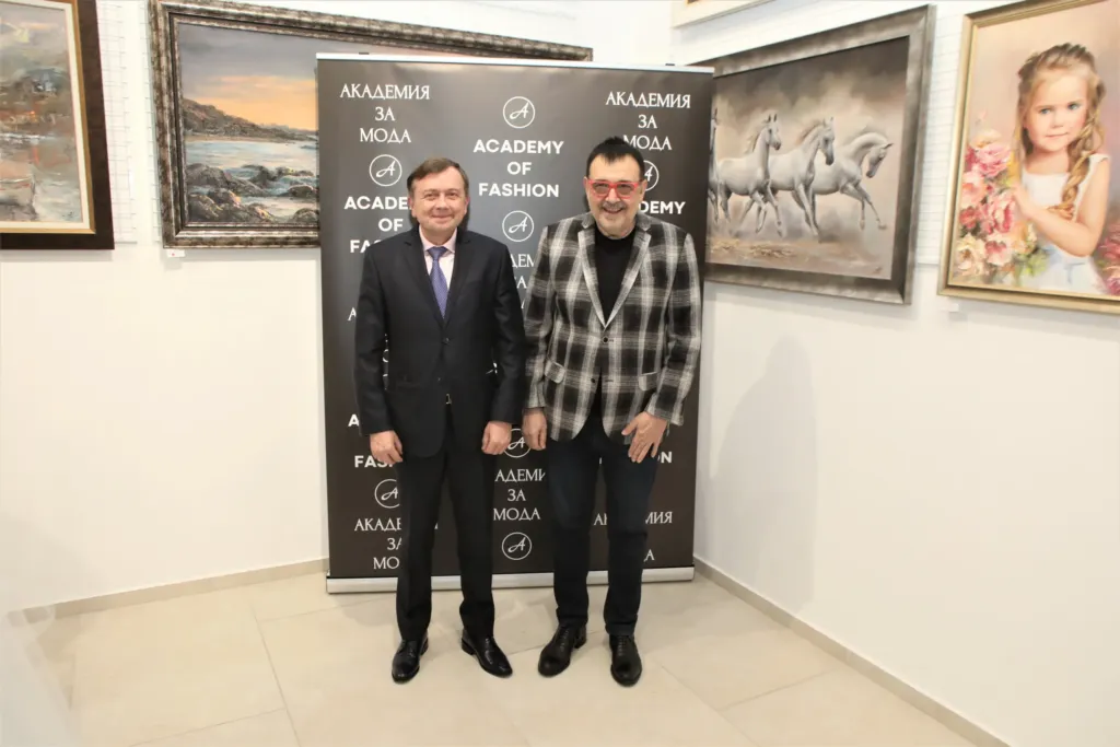 Проф. Любомир Стойков и г-н Христо Дурчев. Фото: © Академия за мода / Хайлайф