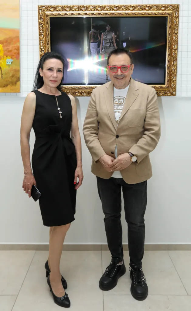 Проф. Любомир Стойков заедно със Сара Младенова, Ники Кънчев, Мила Захариева, Александра Кръстева и Калин Стойков.