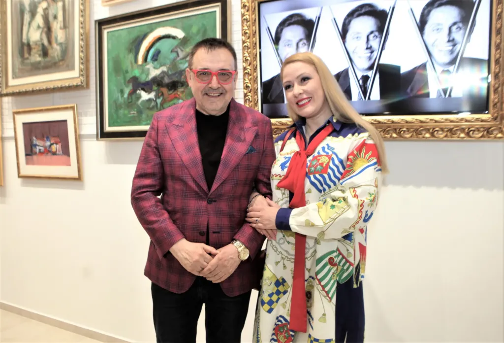 Проф. Любомир Стойков и актрисата Десислава Бакърджиева.  Фото: ©  Академия за мода / Хайлайф
